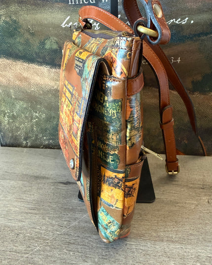NWT Patricia Nash Ellison Crossbody – Vintage Travel Sticker Print – Leather